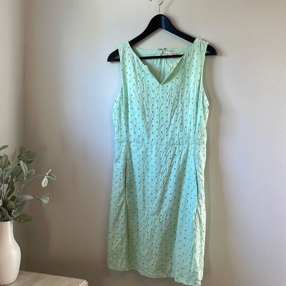 GAP‎ Eyelet Mint Green Dress. Size 6 - Picture 1 of 8